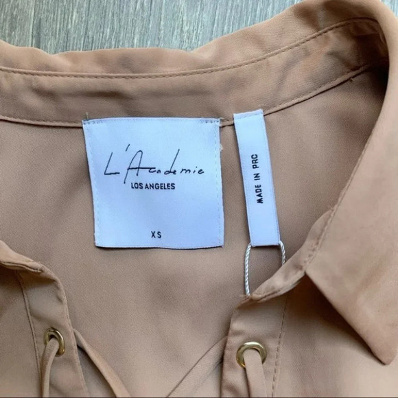 L'Academie Revolve Safari Blouse Camel Lace Up Tie Front Satin long sleeve XS - Picture 9 of 15